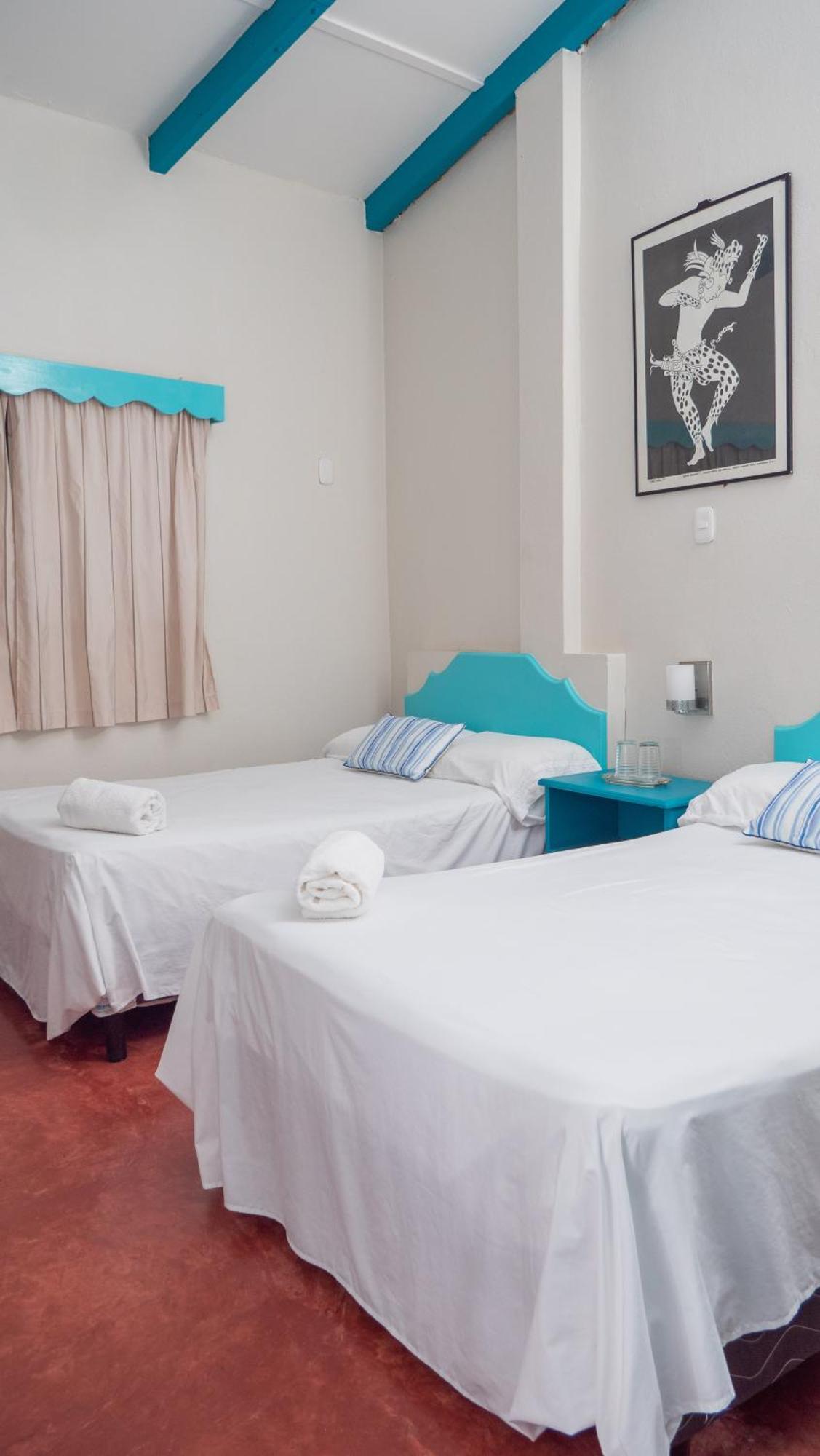 Hotel Petenchel 弗洛勒斯 外观 照片