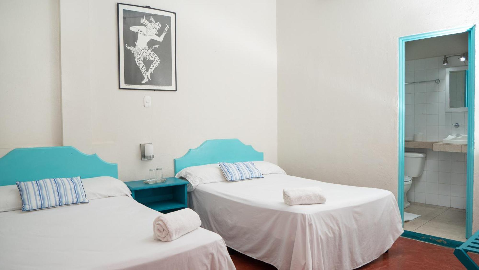 Hotel Petenchel 弗洛勒斯 外观 照片